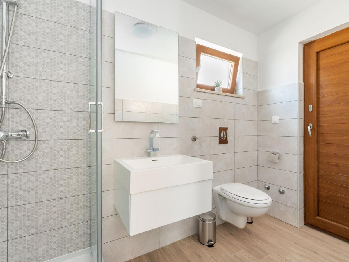 Tranquil Holiday Home In Labin With Private Swimming Pool Esterno foto
