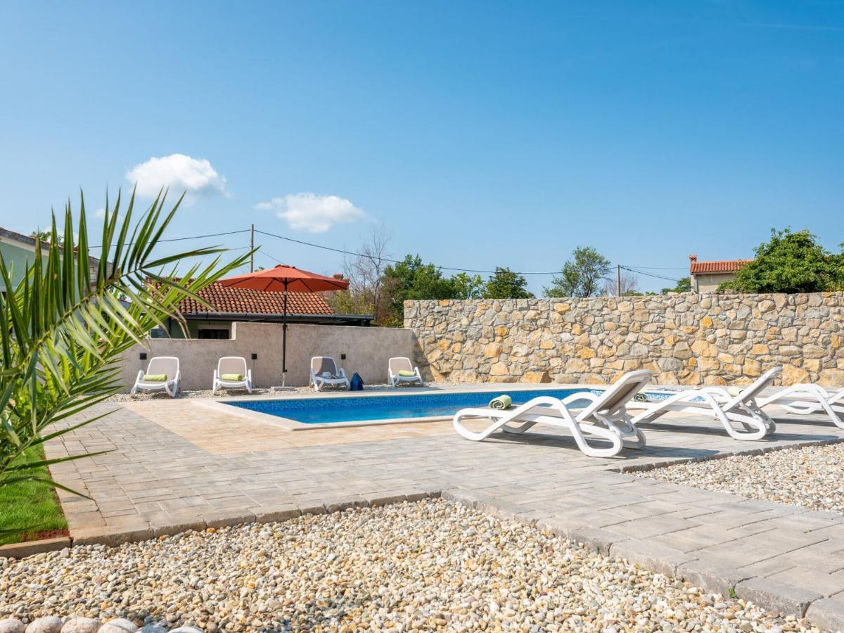 Tranquil Holiday Home In Labin With Private Swimming Pool Camera foto
